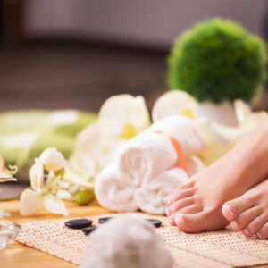 This Pampering 30 Minute Routine to Keep Your Feet Soft & Healthy This Winter Season